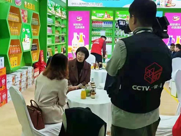 牢記初心匠心閃耀—長沙糖酒會火熱進行，頂真食品接受央視專訪！